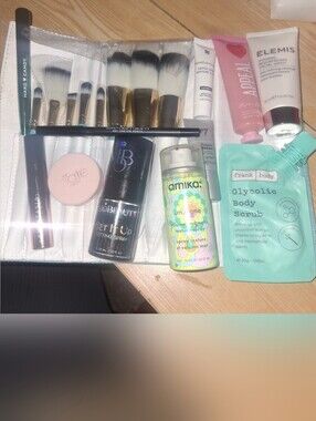 Makeup Brush Set with Assorted Skincare & Hair Minis - Includes Elemis & amika